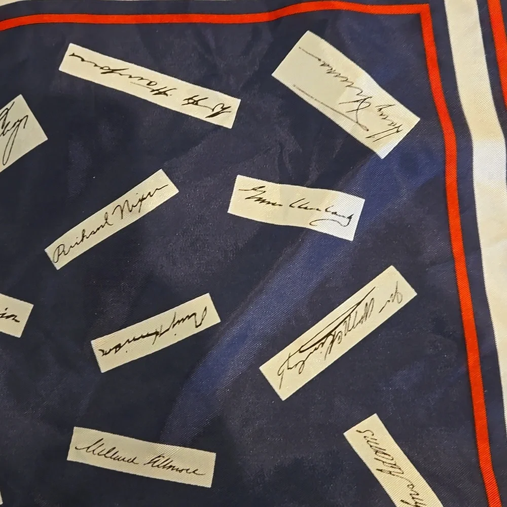 Vintage  80's Millicent The President's Signature Scarf